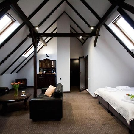 Apartamenty Lokalna Еленя-Гура Экстерьер фото