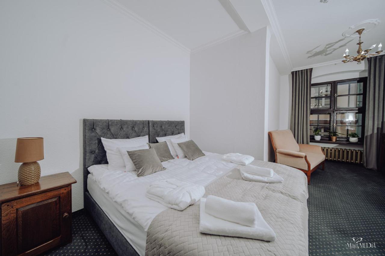 Apartamenty Lokalna Еленя-Гура Экстерьер фото
